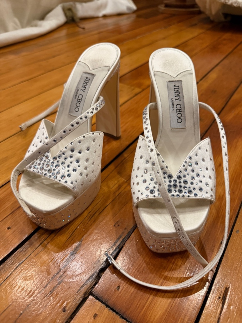 Karli Platform 125
Ivory Satin Crystal Platform Sandals